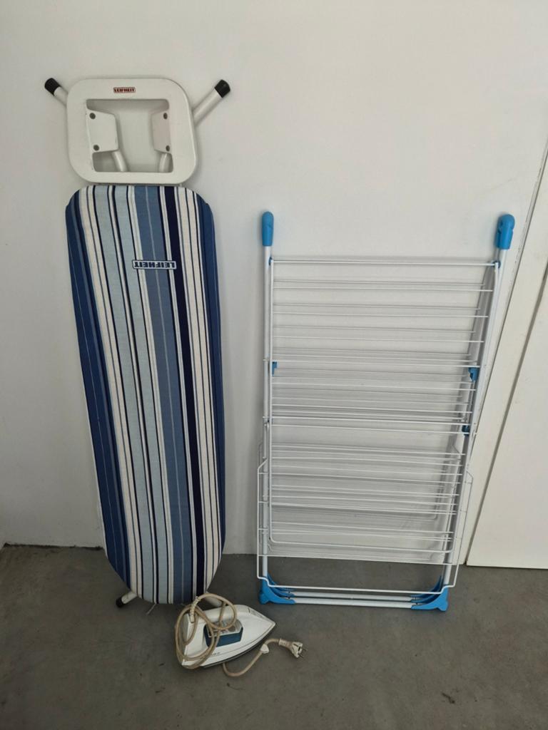 Strijkplank, strijkijzer en droogrek - Complete set, Witgoed en Apparatuur, Strijkijzers en Strijkplanken, Zo goed als nieuw, Strijkijzer met snoer