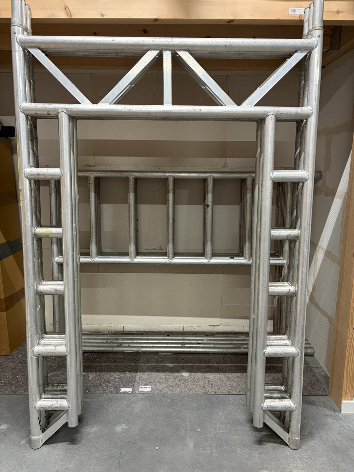 Steiger doorloop frame, Ophalen of Verzenden, Zo goed als nieuw, Rolsteiger of Kamersteiger, 5 meter of hoger