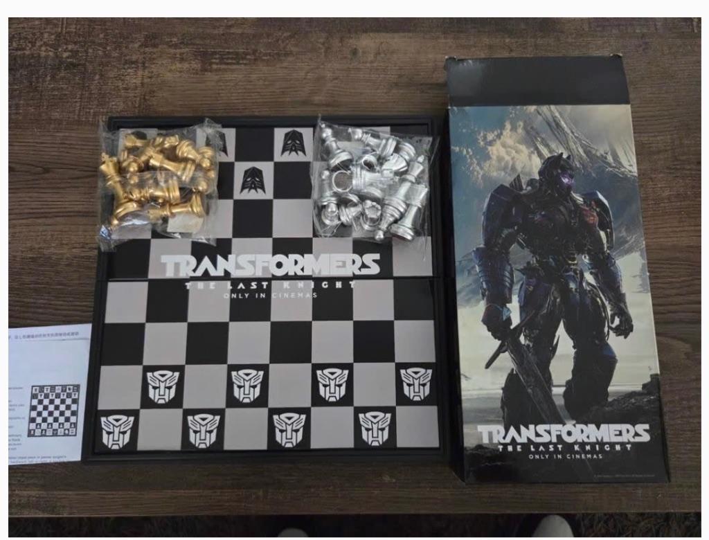 Nieuwe en zeldzame Chess set Transformers The Last Knight, Overige generaties, Ophalen of Verzenden, Nieuw