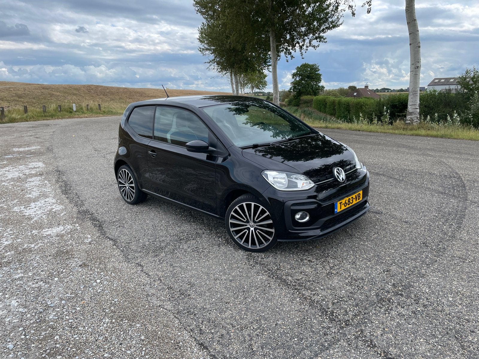 Volkswagen UP! TSI | 2016 | Zwart | 90PK!, Auto's, Voorwielaandrijving, 4 stoelen, Leder en Stof, Handgeschakeld