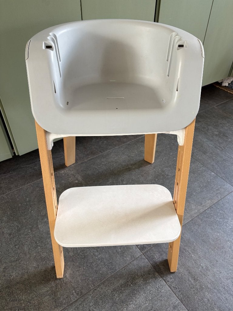Kinderstoel Stokke Steps  naturel/wit, Ophalen, Zo goed als nieuw, Meegroeistoel