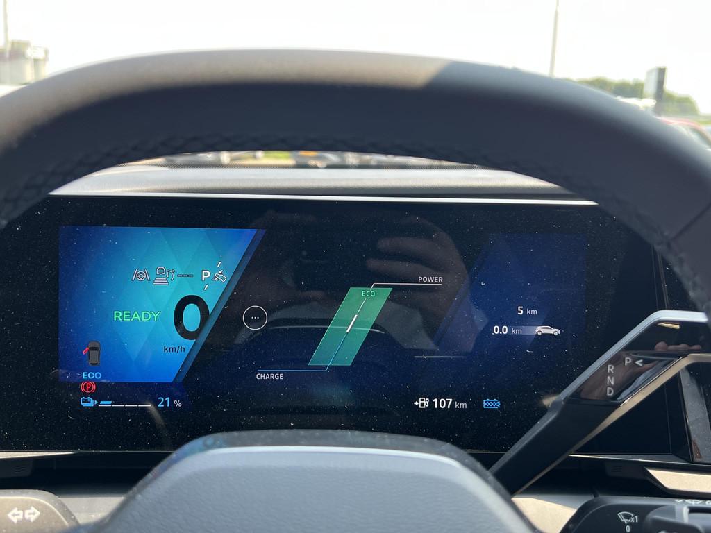 Renault Megane E-Tech comfort range iconic 60 kWh | Direct l, Auto's, Renault, Huisgarantie, Zwart, Nieuw, 1619 kg