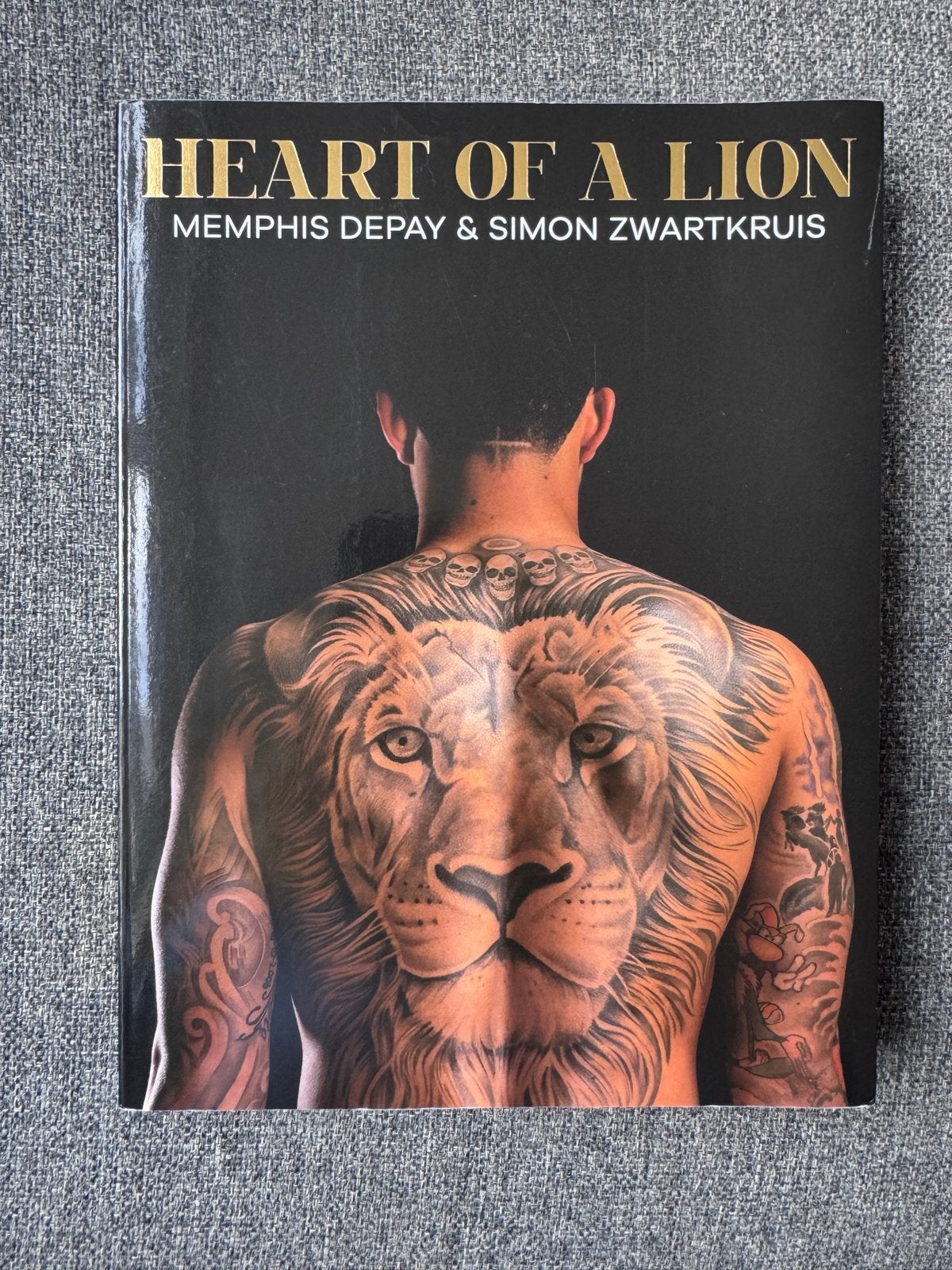 Memphis Depay: Kwetsbare en krachtige biografie, Ophalen of Verzenden, Zo goed als nieuw, Sport