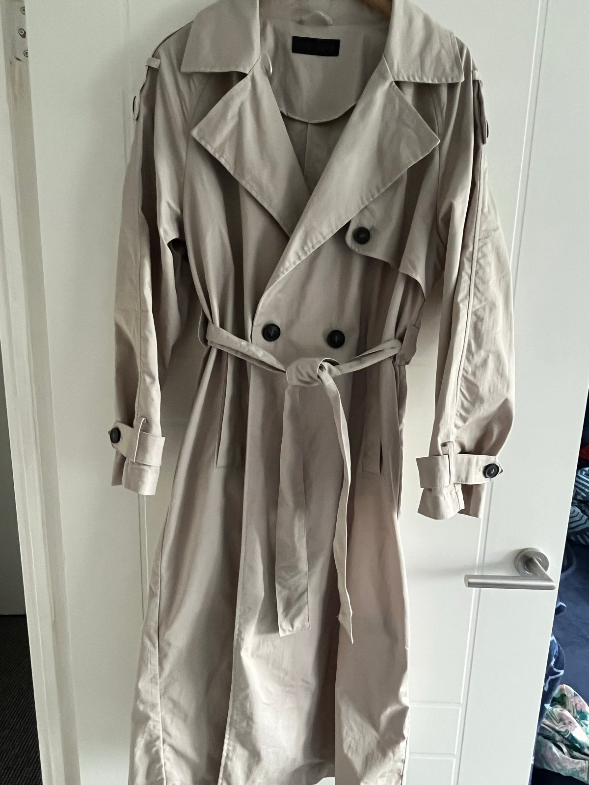 Zara lange trenchcoat - elegant en van goede kwaliteit, Ophalen of Verzenden, Zo goed als nieuw, Maat 34 (XS) of kleiner, Beige