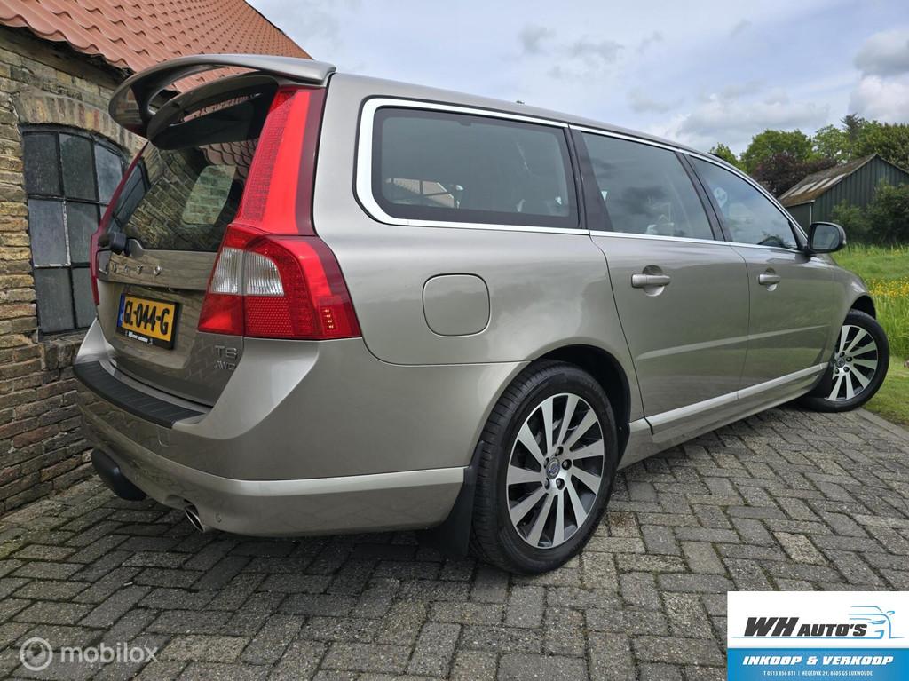 Volvo V70 3.0 T6 AWD Summum luxe uitvoering!, Auto's, Volvo, Automaat, Euro 5, Automatische klimaatregeling, Gebruikt