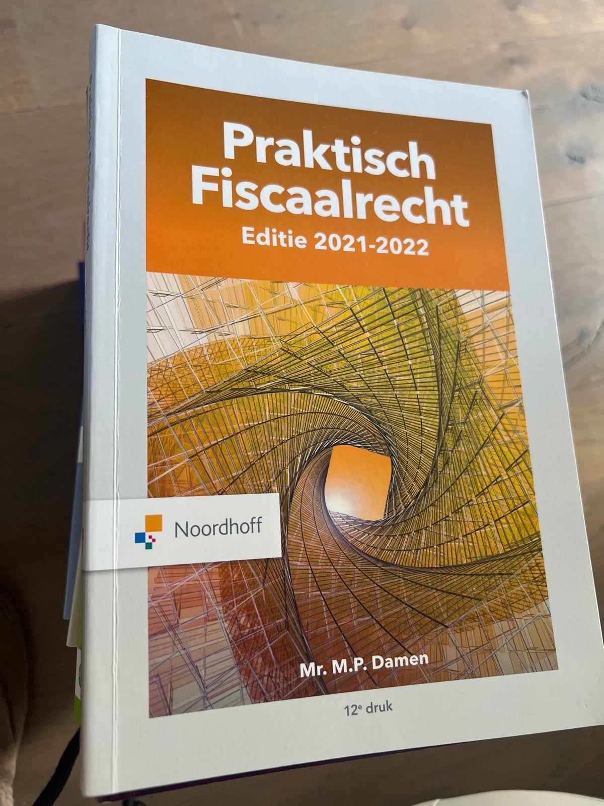 Praktisch Fiscaalrecht Editie 2021-2022 - Mr. M.P. Damen, Ophalen of Verzenden, Gamma, Zo goed als nieuw, HBO
