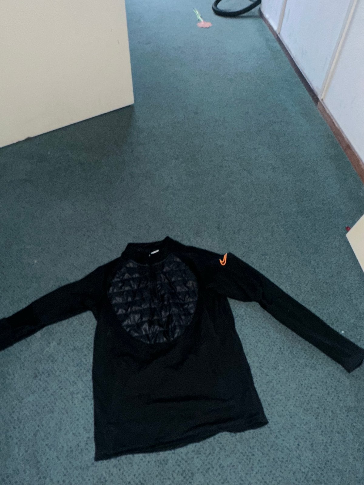 Nike Therma-FIT hardloopshirt met rits - Zwart, Maat 48/50 (M), Zwart, Ophalen of Verzenden, Zo goed als nieuw