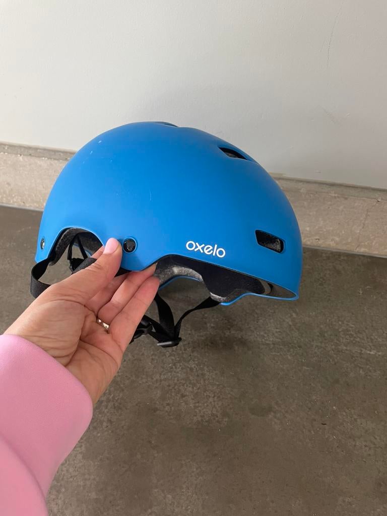 Oxelo Fiets/sceeler helm kind maat 55-59 cm, Fietsen en Brommers, Fietsaccessoires | Fietshelmen, Ophalen, Zo goed als nieuw