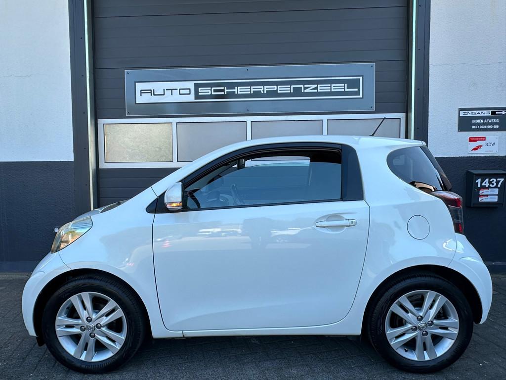 Toyota IQ 1.0 VVTi Aspiration | AIRCO | KEYLESS I 99 DKM ! N, Auto's, Toyota, Euro 5, Stof, Gebruikt, Zwart