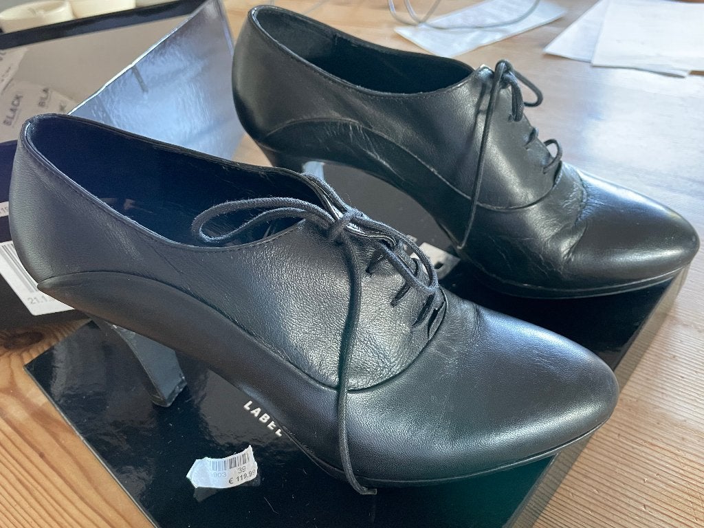 Schoenen, Ophalen, Zwart, Zo goed als nieuw, Schoenen met hoge hakken