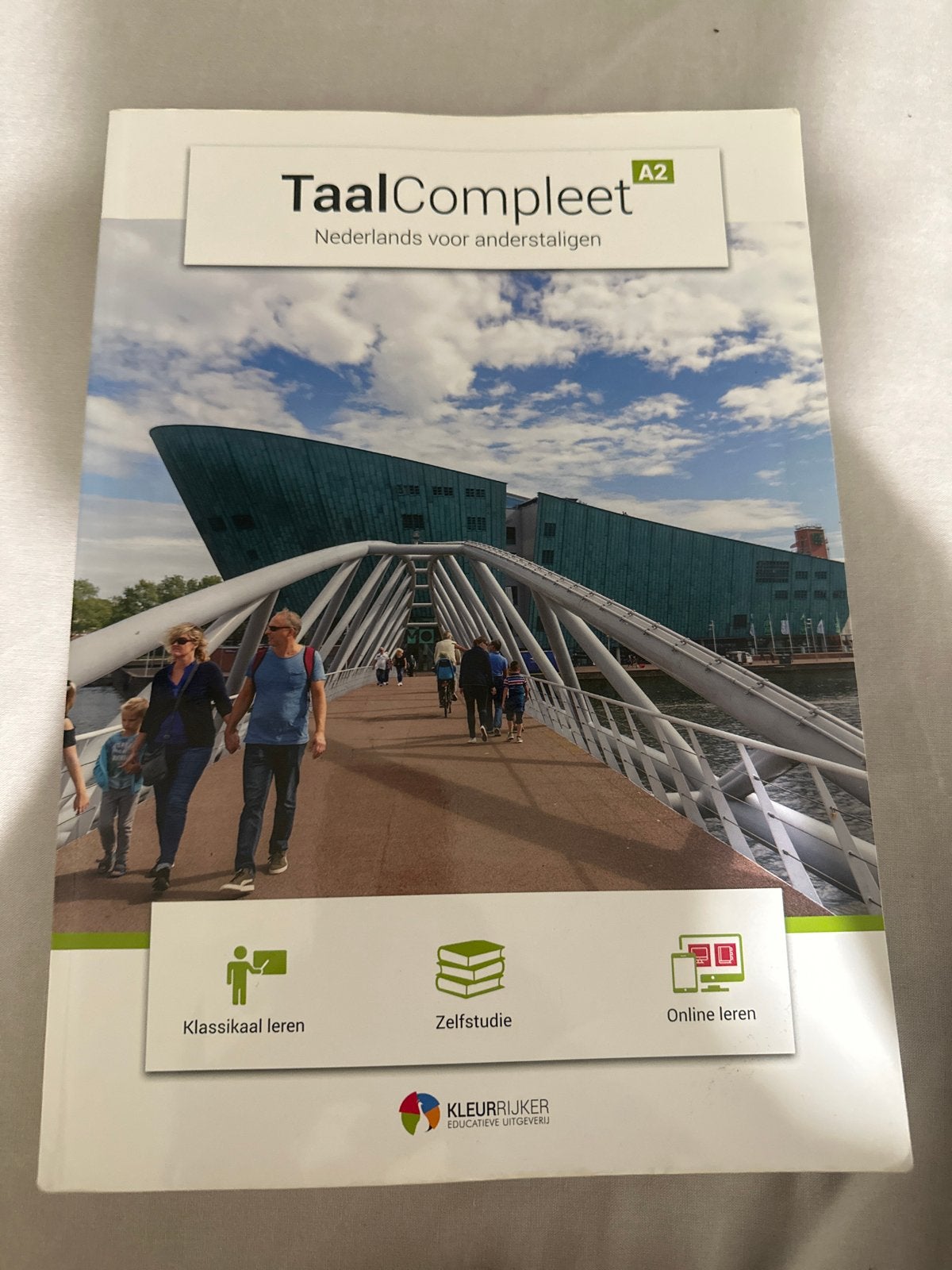 TaalCompleet A2 - Nederlands voor anderstaligen, Boeken, Ophalen of Verzenden, Zo goed als nieuw, Non-fictie
