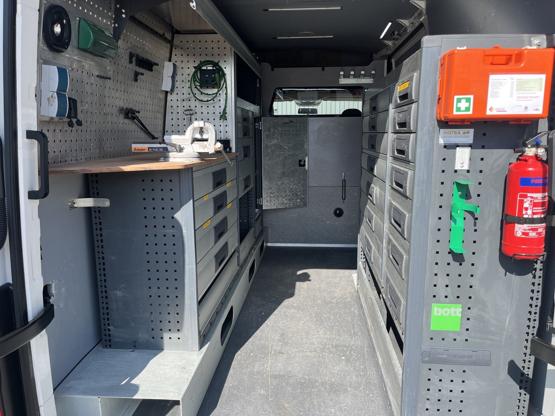 Volkswagen Crafter 35 2.0 TDI L3H3/L2H2 Werkplaatsinrichting, 13 km/l, Gebruikt, 4 cilinders, Volkswagen