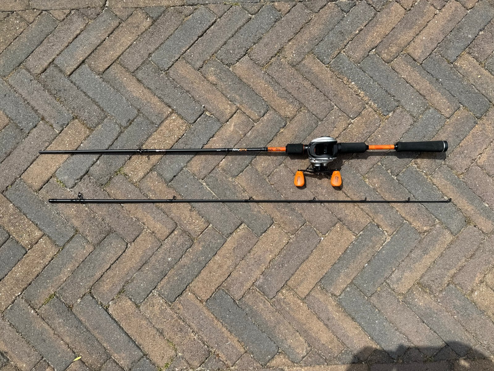 Vishengel (reel), Ophalen, Zo goed als nieuw, Complete hengel