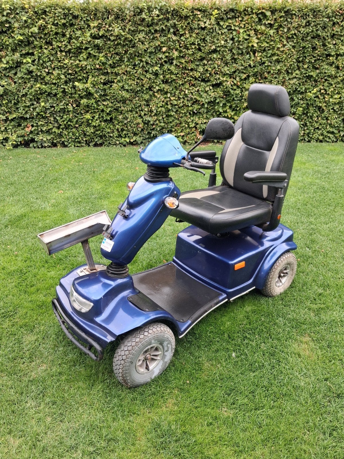 scootmobiel met beensteun links of rechts, Ophalen, Elektrische rolstoel