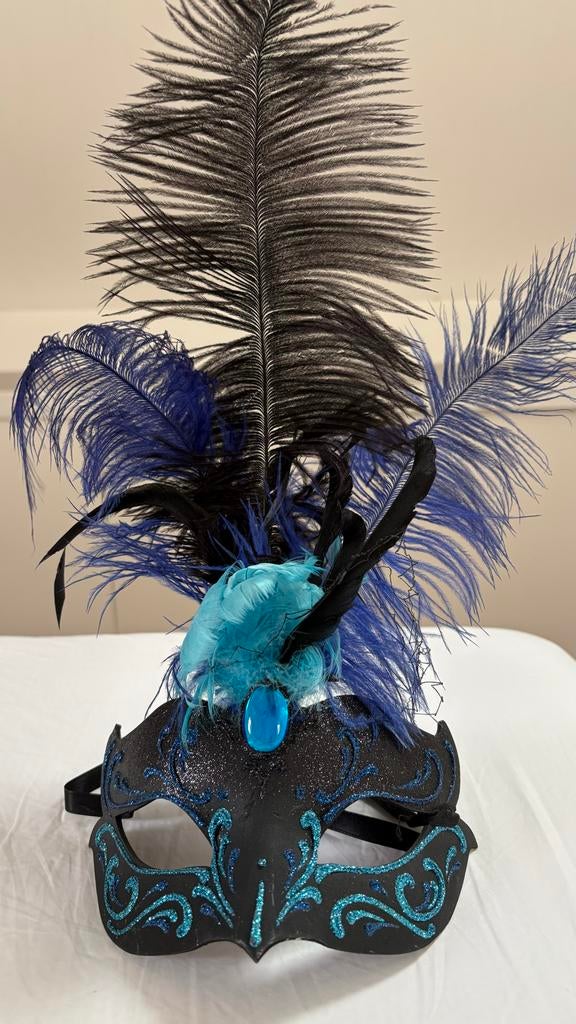 Prachtig Venetiaans Masker met Blauwe Veren en Glitter, Ophalen of Verzenden, Zo goed als nieuw, 170 of groter, Jongen of Meisje