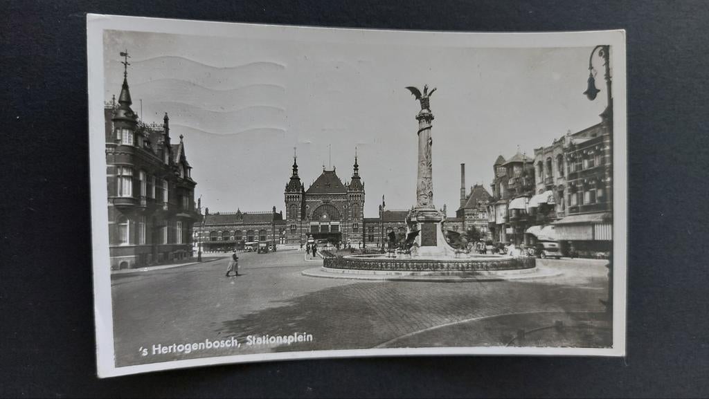 's-Hertogenbosch, Stationsplein, militair verstuurd 1951, Verzamelen, Verzenden, 1940 tot 1960, Gelopen, Overige thema's