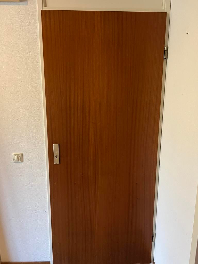 Bruine opdekdeuren, Huis en Inrichting, Ophalen, 50 tot 100 cm, Zo goed als nieuw, Minder dan 25 cm