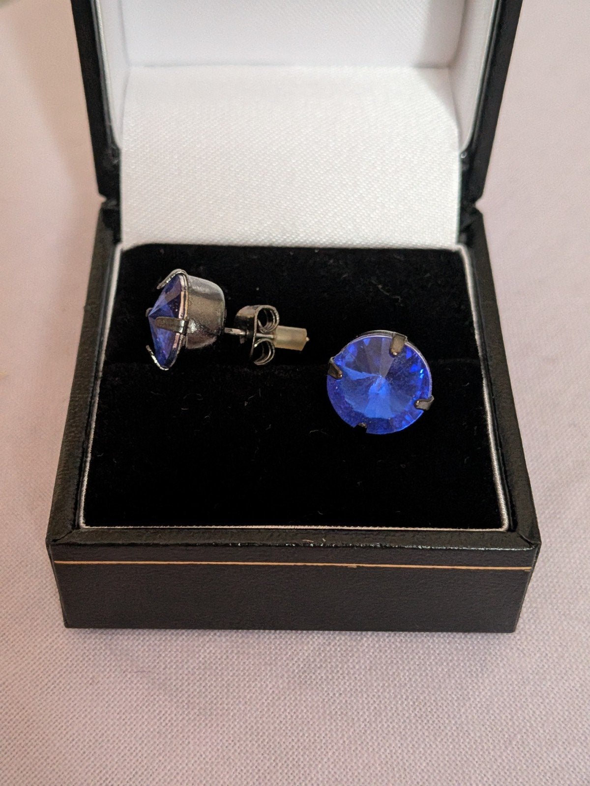Prachtige blauwe oorbellen met steen, Overige materialen, Blauw, Ophalen of Verzenden, Zo goed als nieuw