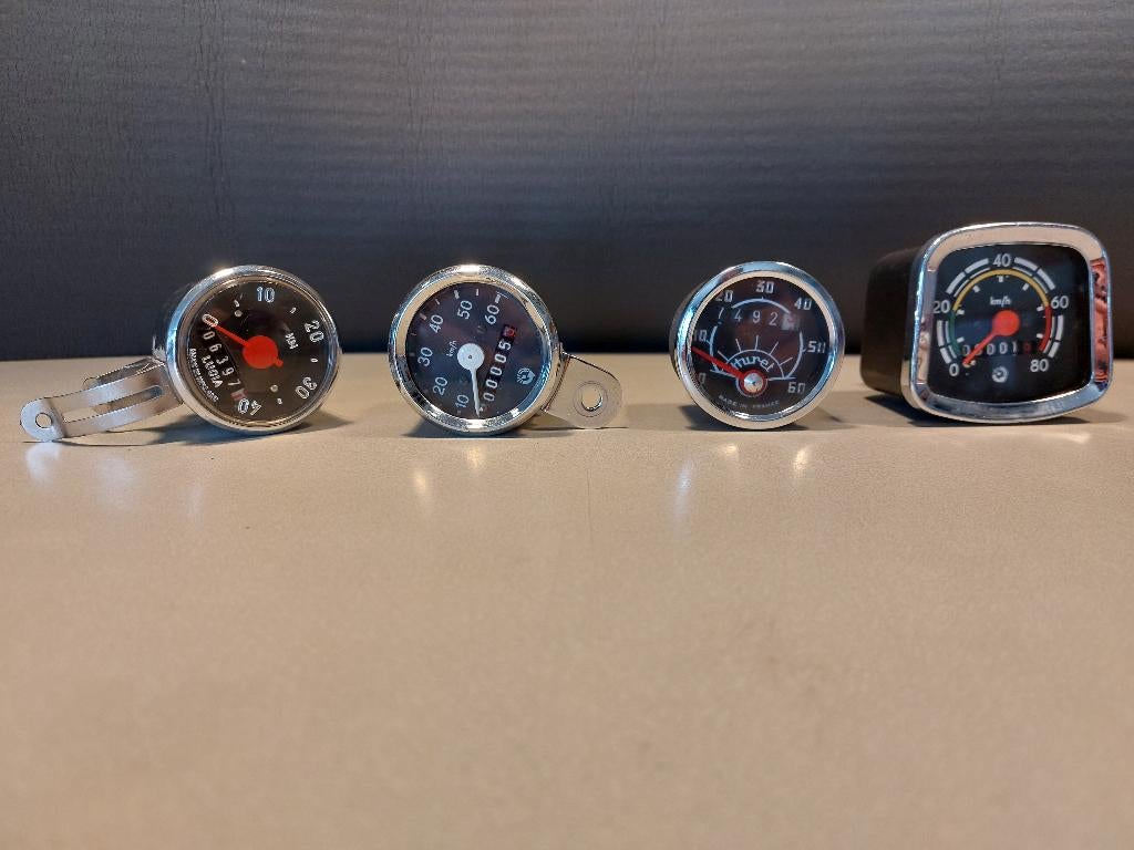 4x Vintage KM teller - HURET, LUCIA, PIT, ?, Fietsen en Brommers, Brommeronderdelen | Oldtimers, Gebruikt, Overige merken, Overige typen
