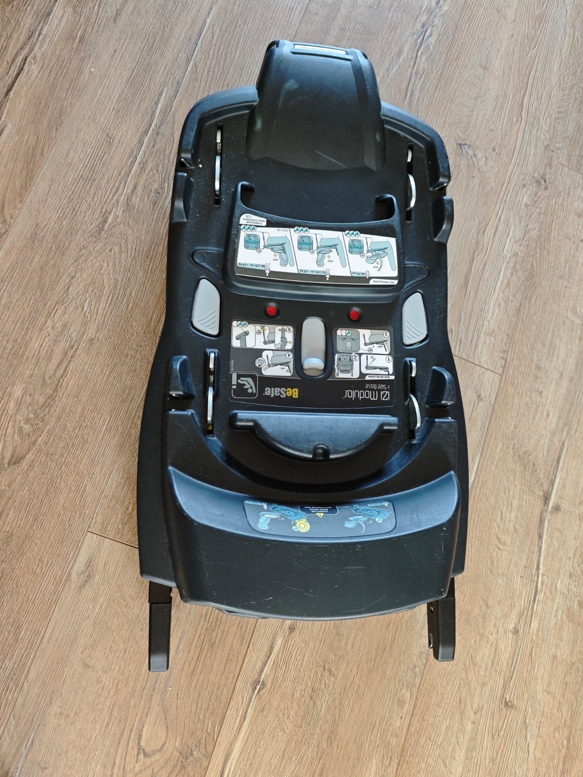 Isofix iZi modular i-size base, Gebruikt