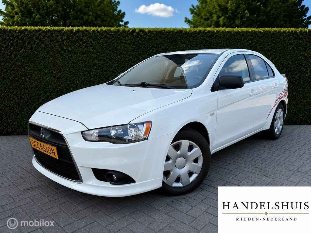 Mitsubishi Lancer