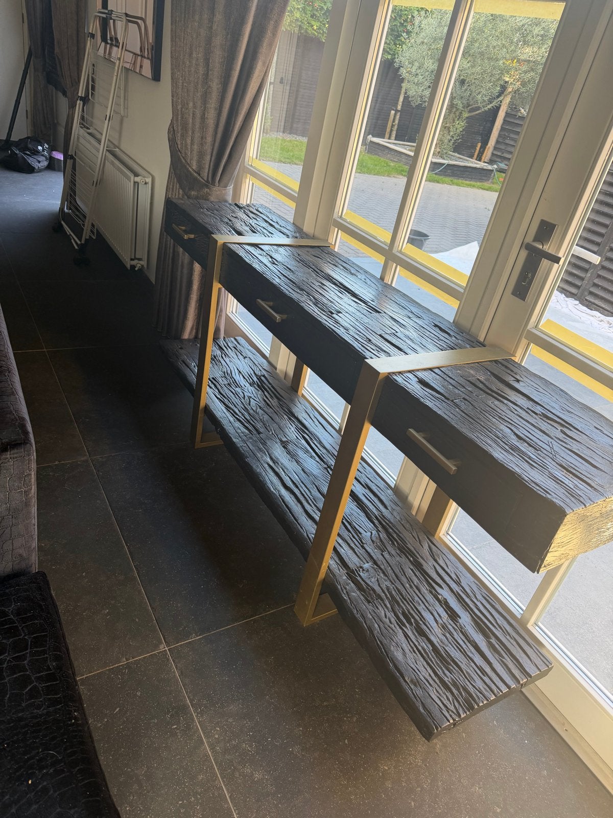 Richmond Bijzet/Dressoir 180x45x80 Zwart Hout met Goud, Huis en Inrichting, Kasten | Dressoirs, Mango zwart hout, Gebruikt, 150 tot 200 cm