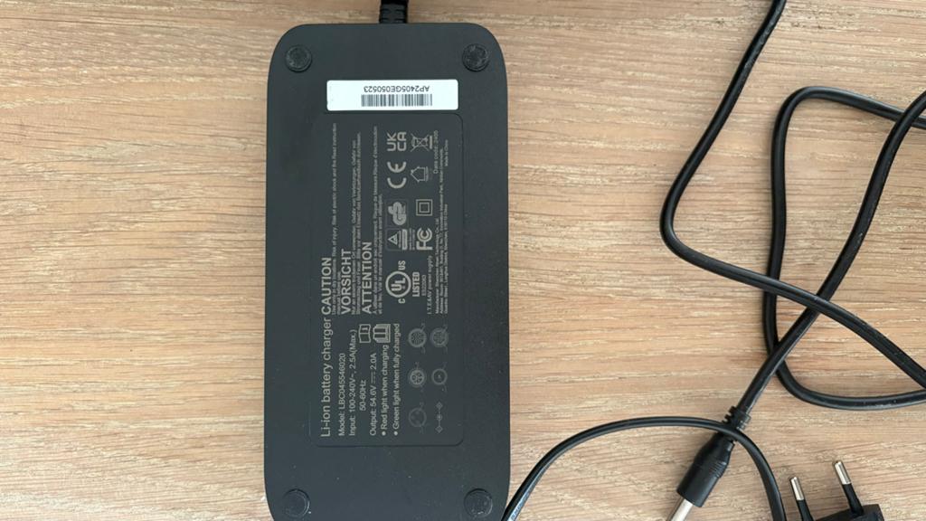 E-bike Accu Hailong-3 Lithium 36V/17Ah + Lader, Ophalen of Verzenden, Zo goed als nieuw
