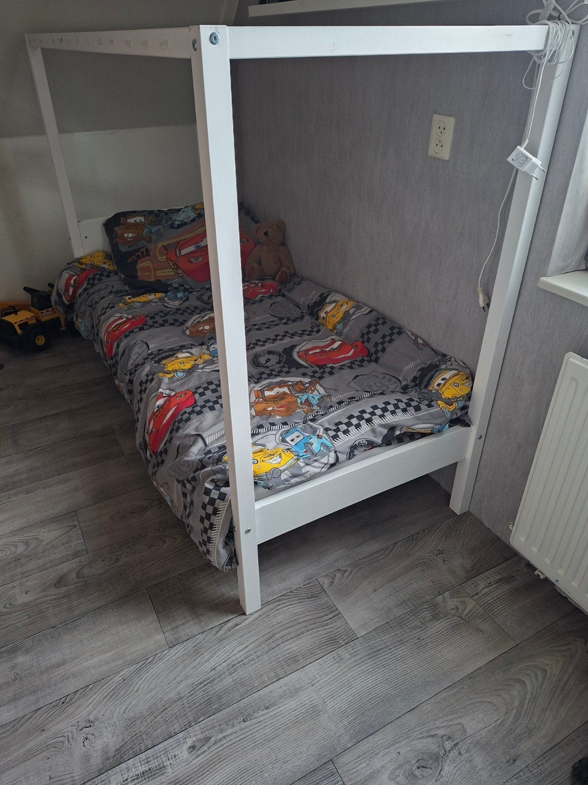 kinderbed, Ophalen, 70 tot 85 cm, Zo goed als nieuw, Matras