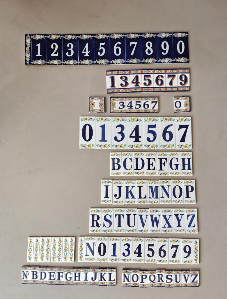 Mediterrane tegeltjes met letters en cijfers., Gebruikt, Minder dan 20 cm, Minder dan 5 m², Wandtegels