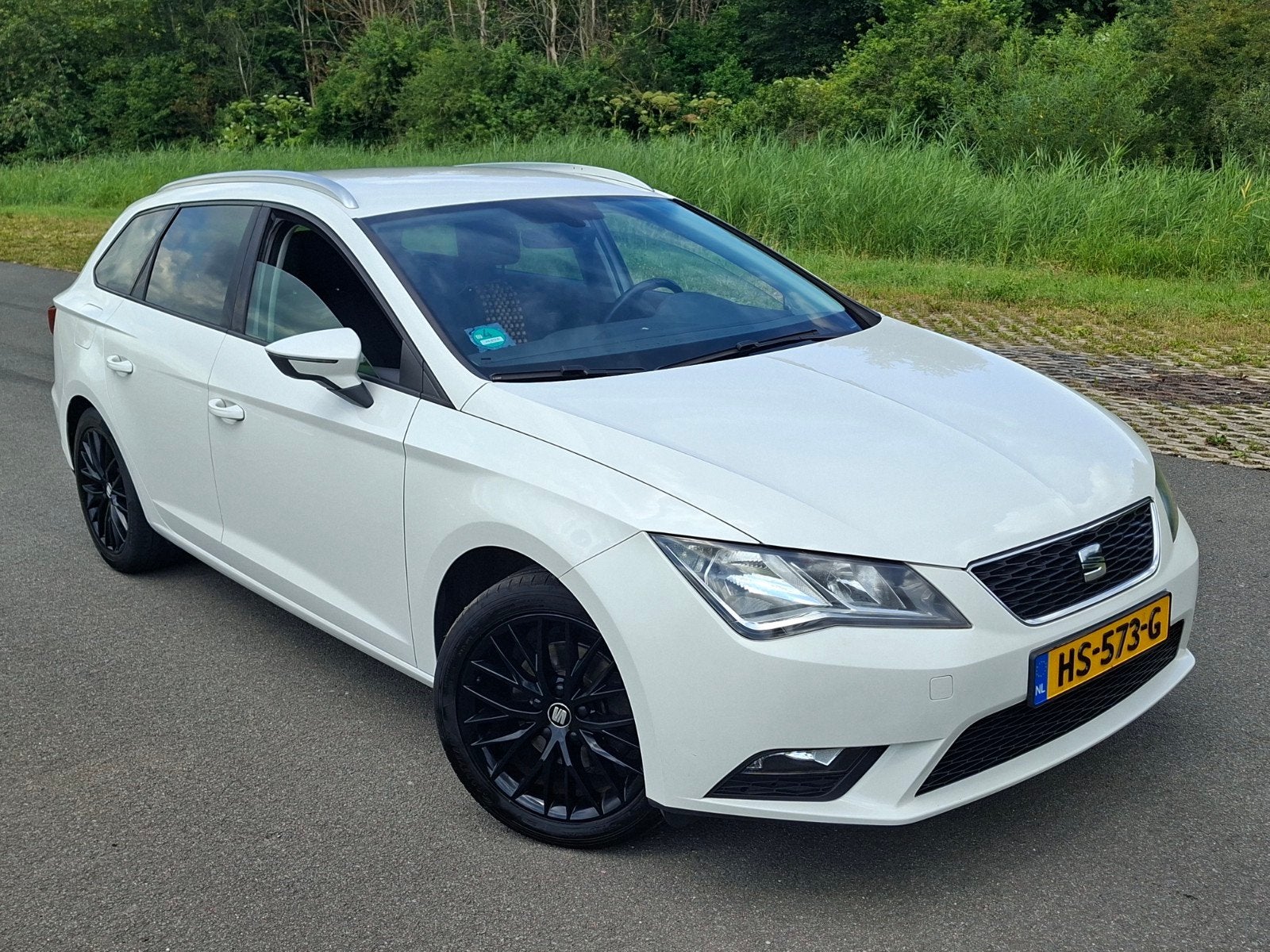 Seat Leon 1.6 TDI Dsg-7 2016 Euro6 Nieuwe Apk 05-10-2027, Auto's, 4 cilinders, Wit, Origineel Nederlands, Diesel