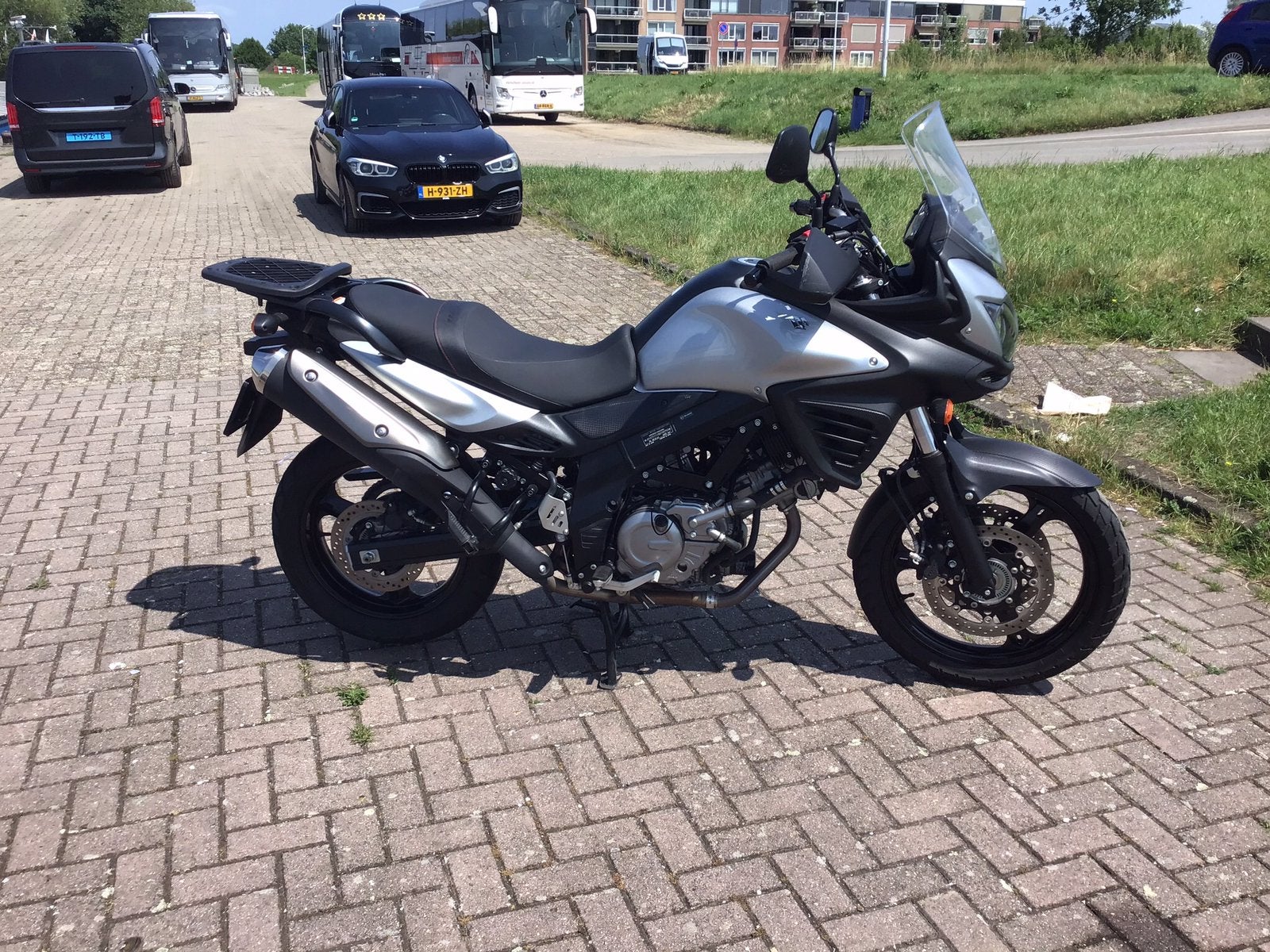Suzuki V Strom 2016 9500 km mooi weer motor z.g.a.n., 2 cilinders, Gebruikt, Particulier, Meer dan 35 kW