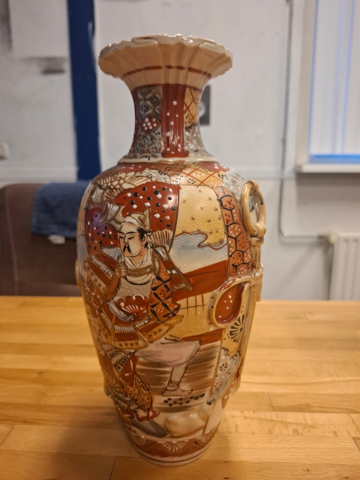 Antieke Japanse Satsuma Vaas met Samurai Decor, Antiek en Kunst, Antiek | Vazen, Ophalen of Verzenden