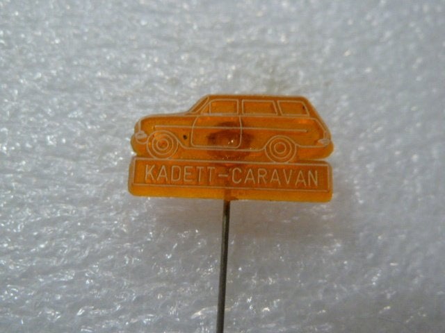 Vintage Kadett-Caravan Speldje, Ophalen of Verzenden, Gebruikt, Transport, Speldje of Pin