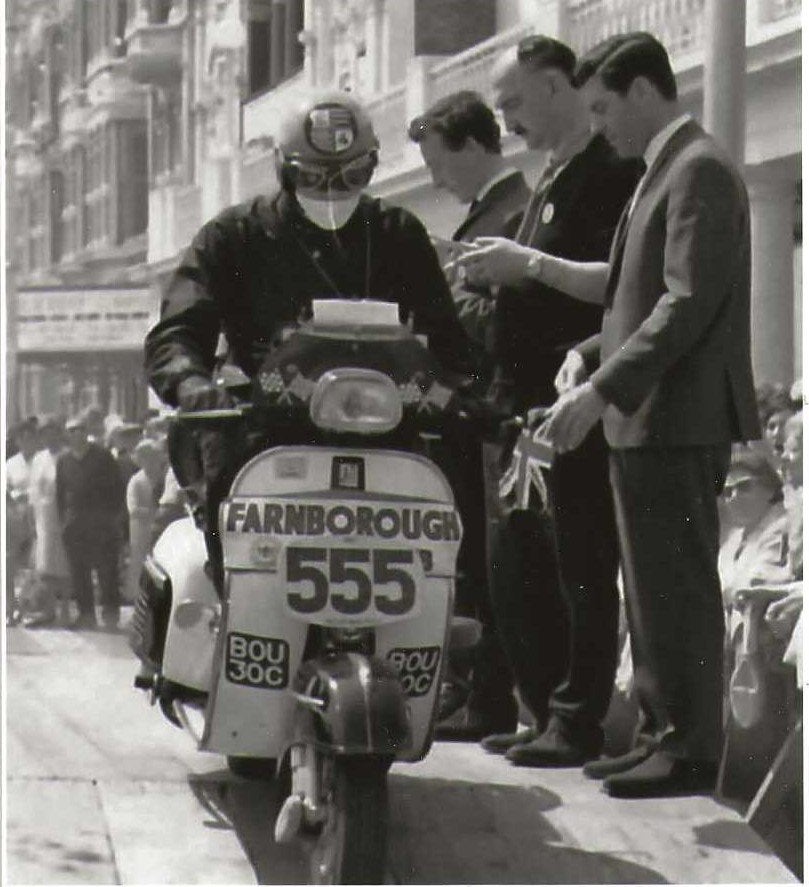 Vervoer-Beroepen-Foto-TVH-8, Verzenden, 1980 tot heden, Foto, Nieuw