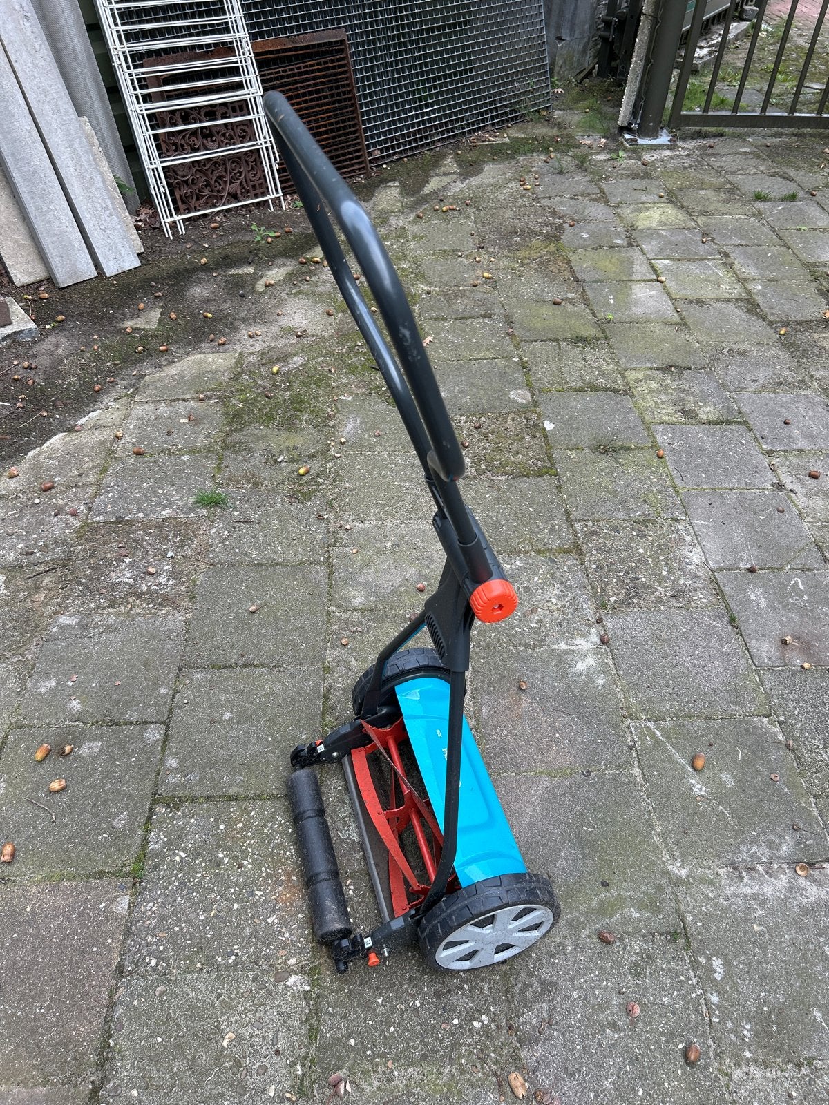Gardena 330 handgrasmaaier - Zo goed als nieuw, Handgrasmaaier, Ophalen of Verzenden, Zo goed als nieuw, 30 t/m 39 cm