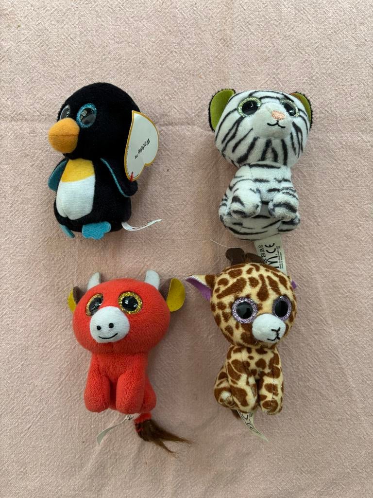 Mcdonalds Happy Meal 4 kleine Ty knuffels 2017 set!, Overige typen, Ophalen of Verzenden, Meerkleurig, Klein (minder dan 20 cm)