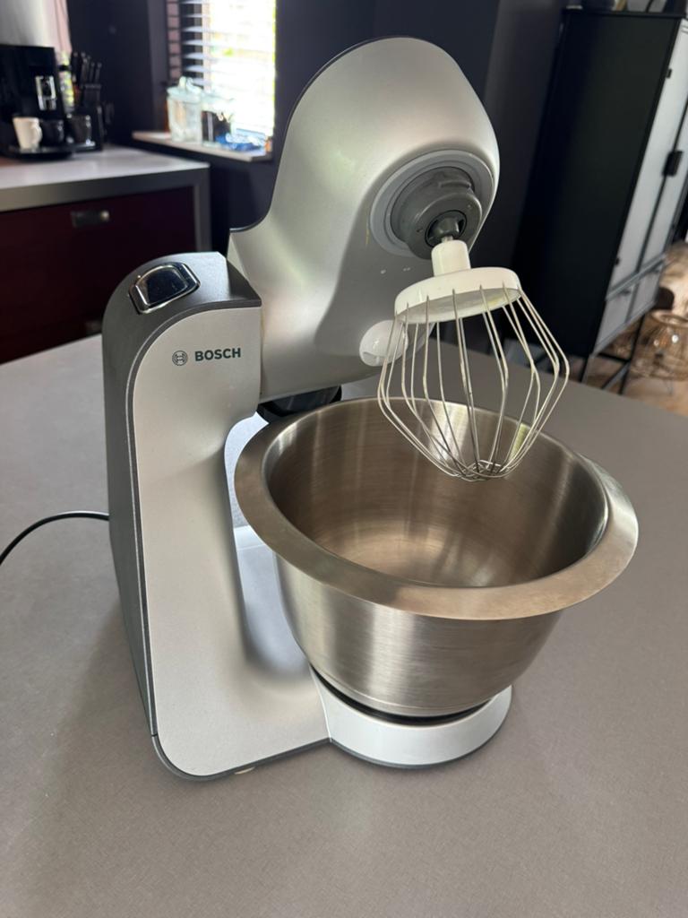 Bosch MUM5 keukenmachine met accessoires, Ophalen, Zo goed als nieuw, Vaatwasserbestendig, 3 snelheden of meer
