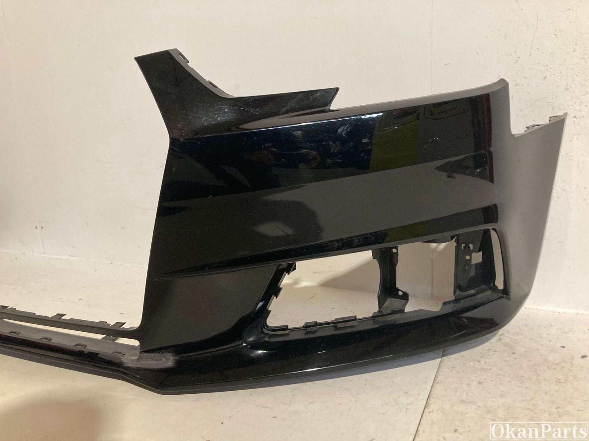 Audi A4 8W B9 voorbumper 8W0807437, Ophalen of Verzenden, Gebruikt, Voor, Bumper