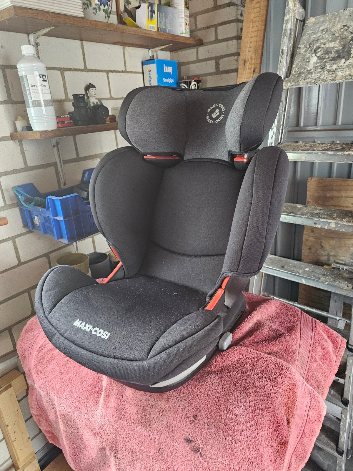 Kinderstoel met Isofix maxi cosi, Ophalen, 15 t/m 36 kg, Zo goed als nieuw, Isofix