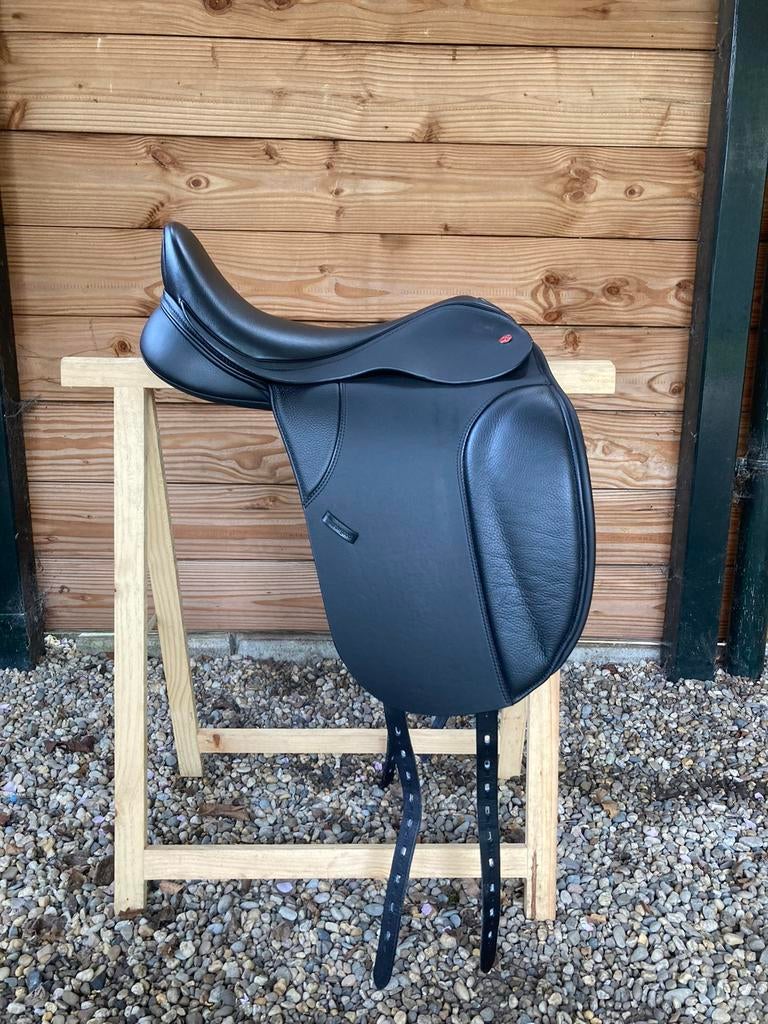 Thorowgood T8 dressuur 17,5" (nieuw!), Dieren en Toebehoren, Ophalen of Verzenden, Nieuw, Dressuur