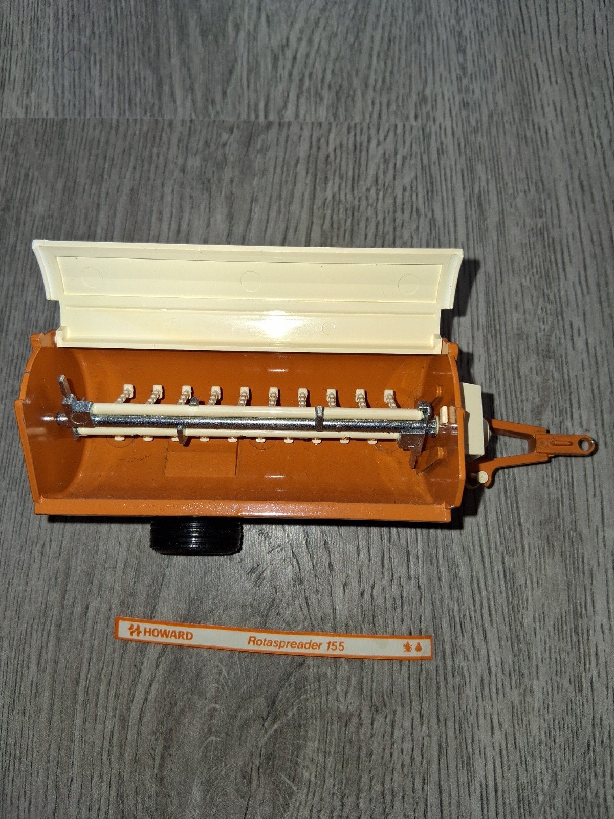 Britains Howard Rotaspreader 155, Ophalen of Verzenden, Zo goed als nieuw