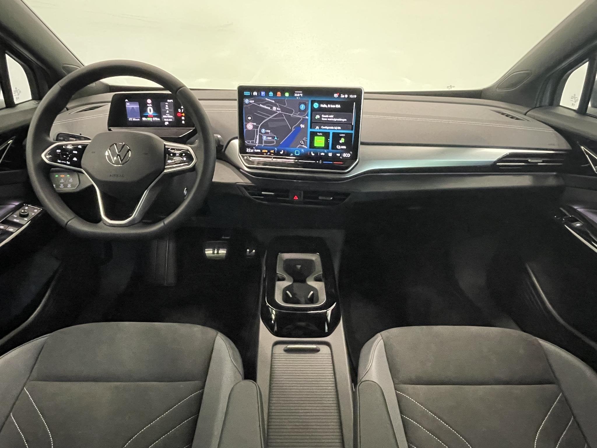 Volkswagen ID.4 Pro Limited Edition 77 kWh Navigatie Apple C, Auto's, Volkswagen, Automaat, Achterwielaandrijving, 560 km, Zilver of Grijs