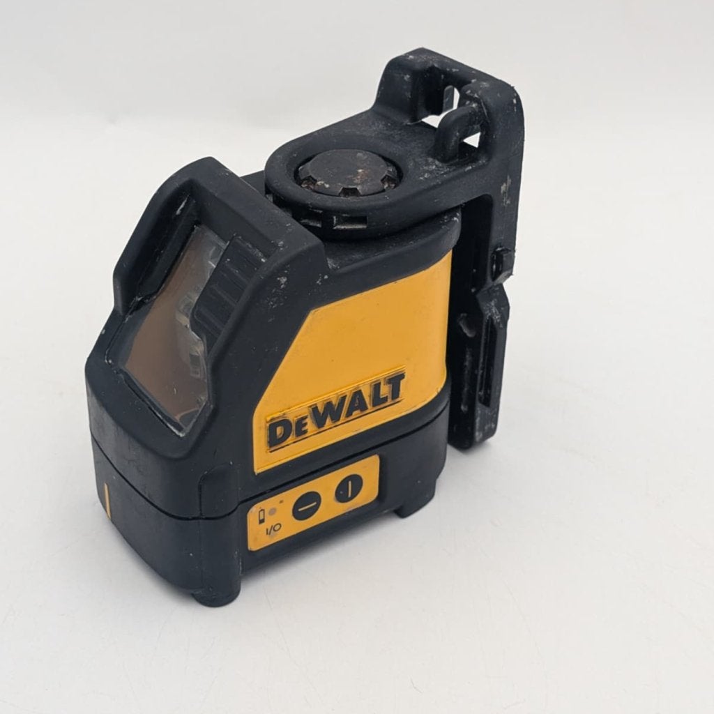 DeWalt DW088 kruislijnlaser rood - Met garantie, Dewalt, Zo goed als nieuw, Support@dewalt.com, 701 E. Joppa Road
Towson, MD 21286
USA