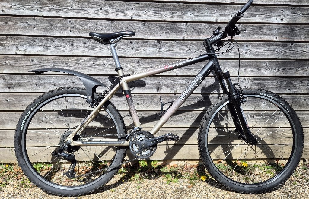 Mountainbike Decathlon Rockrider maat Medium Large, Gebruikt, 57 cm of meer, Ophalen, Overige merken