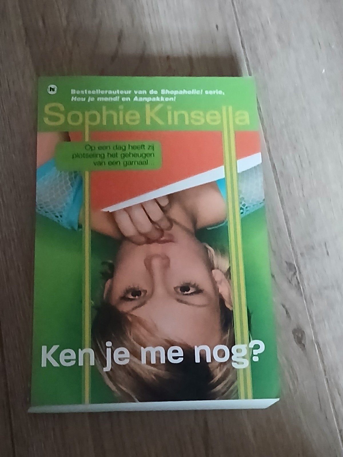 Sophie Kinsella - Ken je me nog? Paperback, Ophalen of Verzenden, Gelezen
