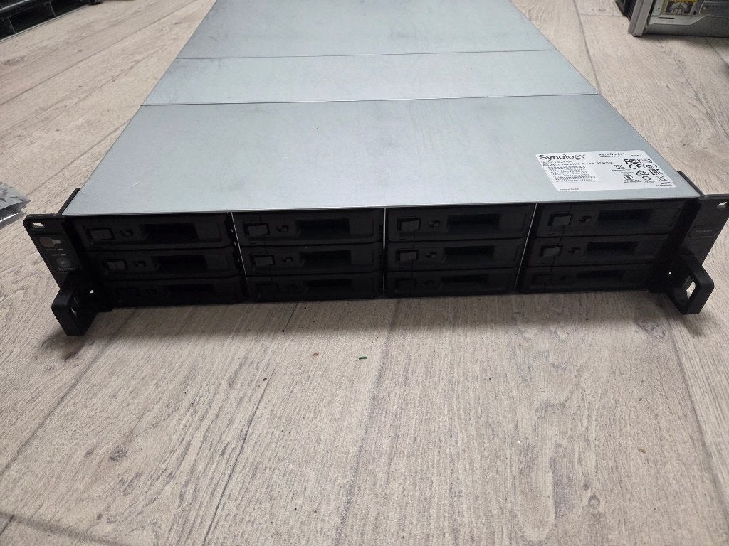 Synology RS2418+ 12-bay NAS, Computers en Software, Gebruikt, -, -, Ophalen of Verzenden