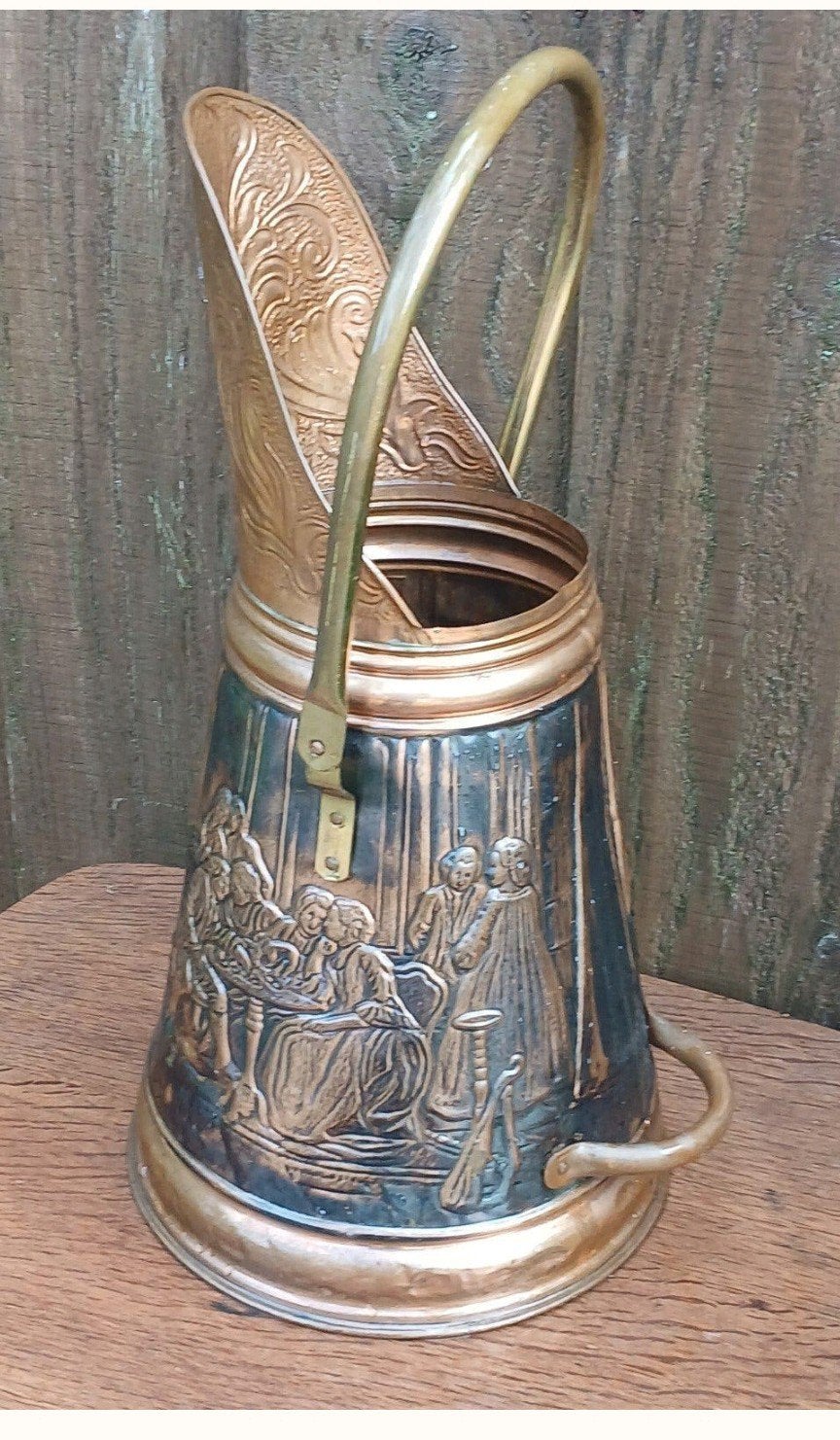 Antieke Koperen Kolenemmer met Reliëfdecoratie, Ophalen of Verzenden