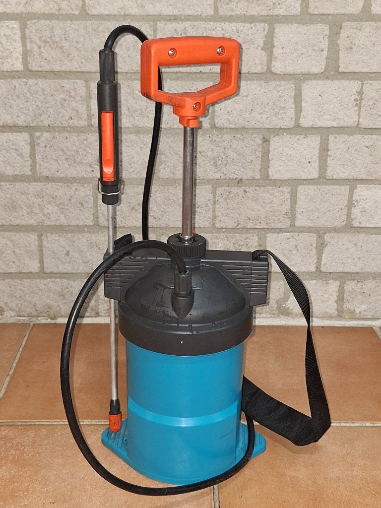 Hoogwaardige Gardena Comfort drukspuit 3 liter, Tuin en Terras, Tuinsproeiers, Ophalen, Zo goed als nieuw, Multisproeier