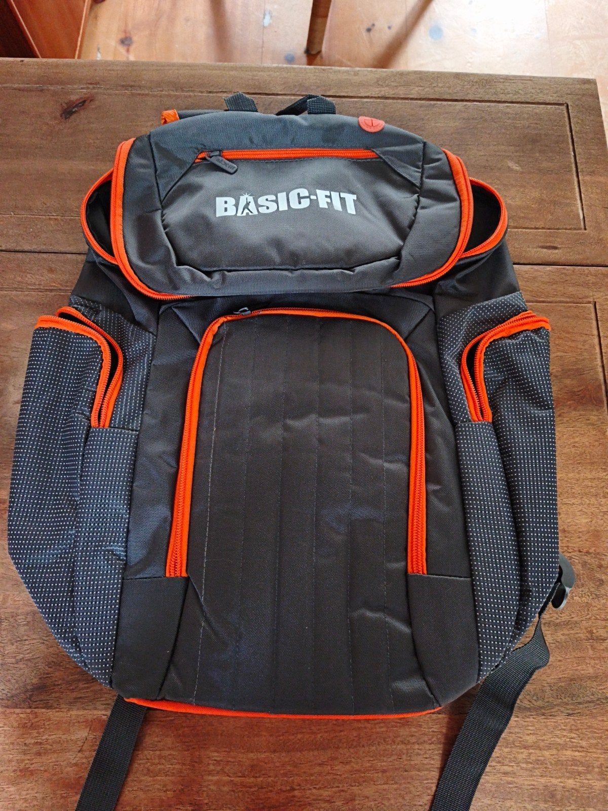 Basic-Fit Sportrugzak - Ideaal voor Gym en Reizen, Sieraden, Tassen en Uiterlijk, 25 tot 40 cm, Ophalen of Verzenden, Zo goed als nieuw