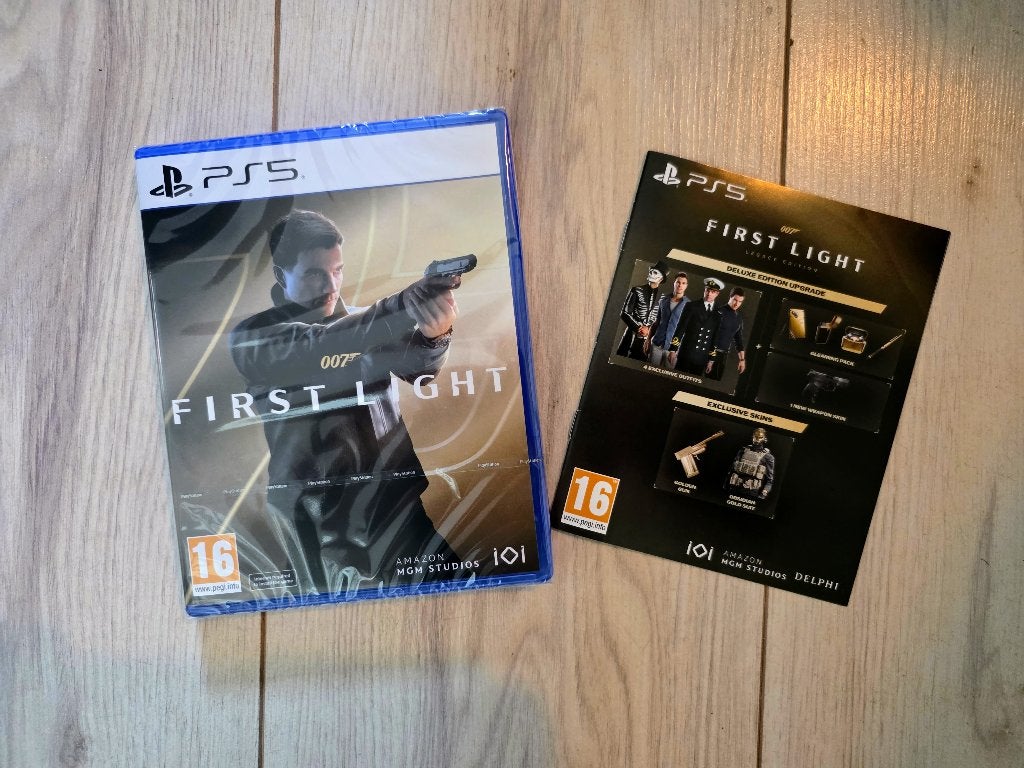 007 First Light PS5 - nieuw met Deluxe Edition-DLC + skins